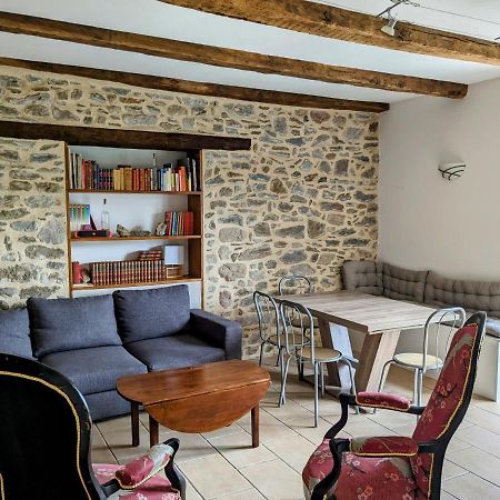 Le Quatorze, Au Coeur De Najac Villa Luaran gambar
