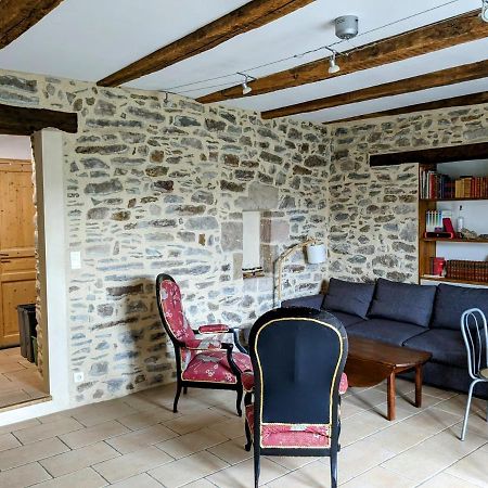 Le Quatorze, Au Coeur De Najac Villa Luaran gambar